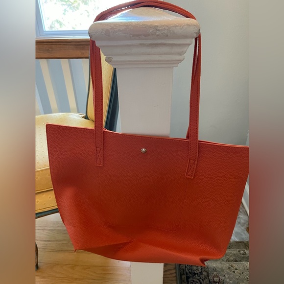 Pair of Orange and Gray/Blue Vegan Leather Tote Bags with Tassel - Picture 4 of 12